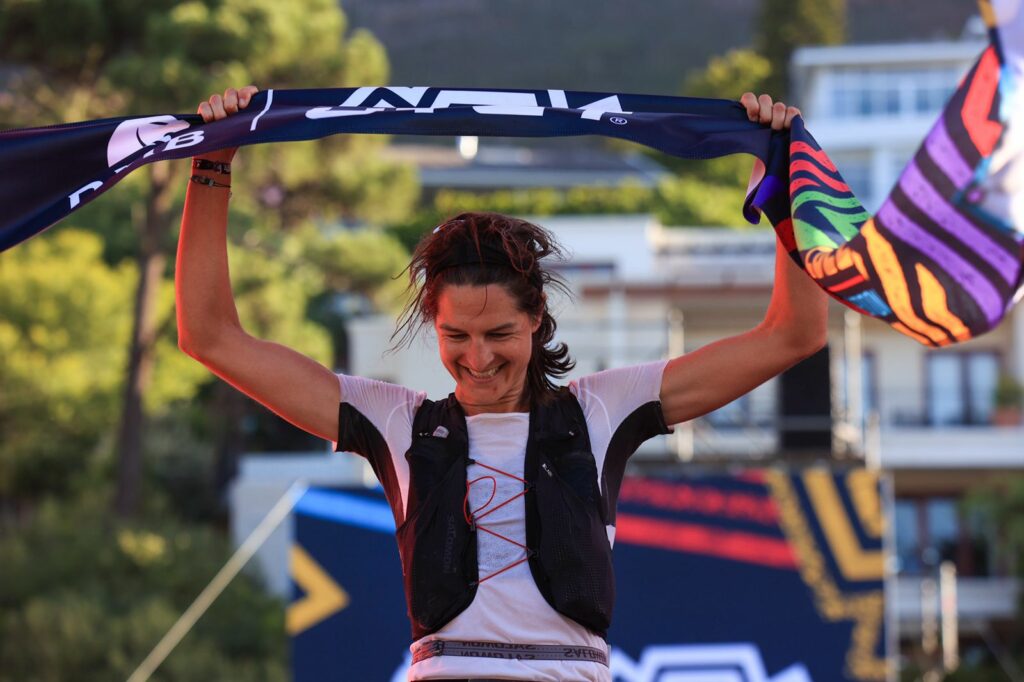 Camille Bruyas claims the win at the 2022 UT100 